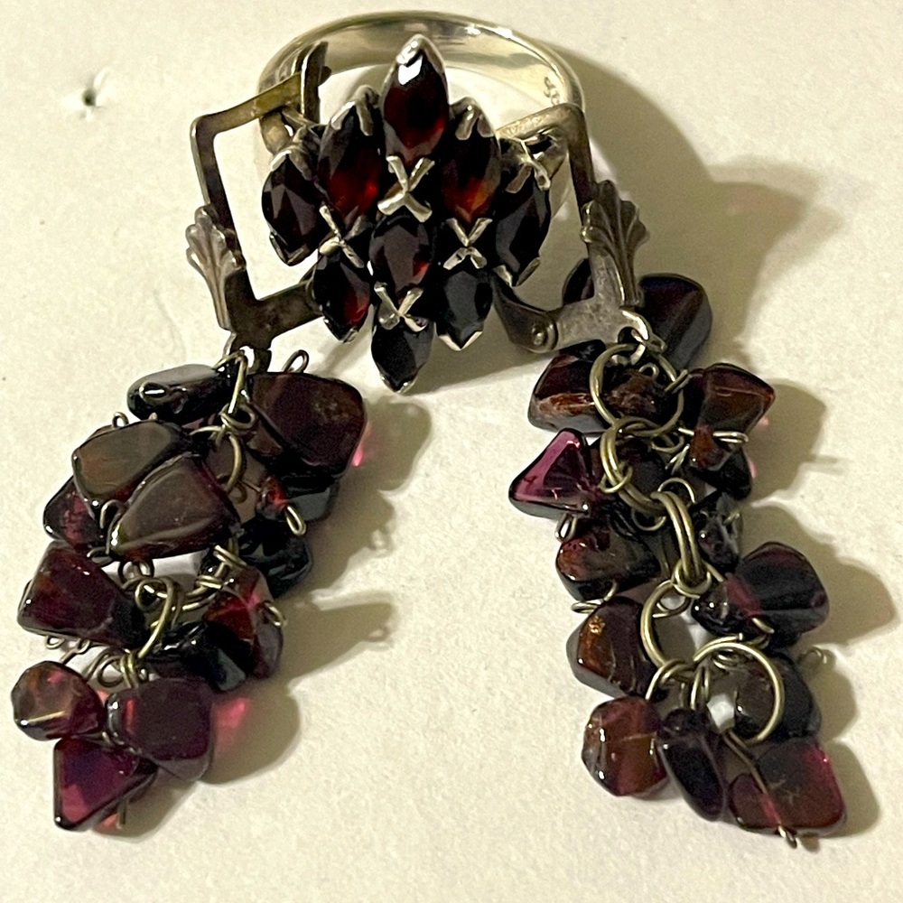 Women earrings and ring